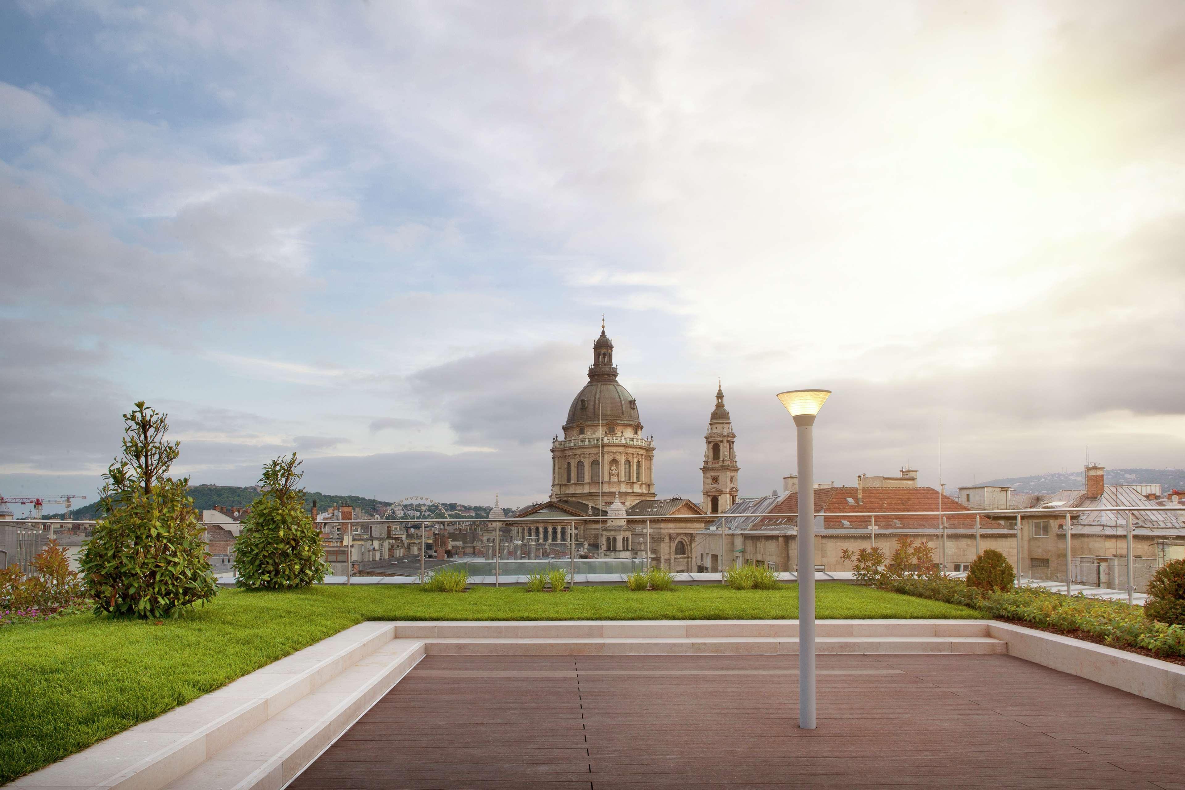Hilton Garden Inn Budapest City Centre Exterior foto
