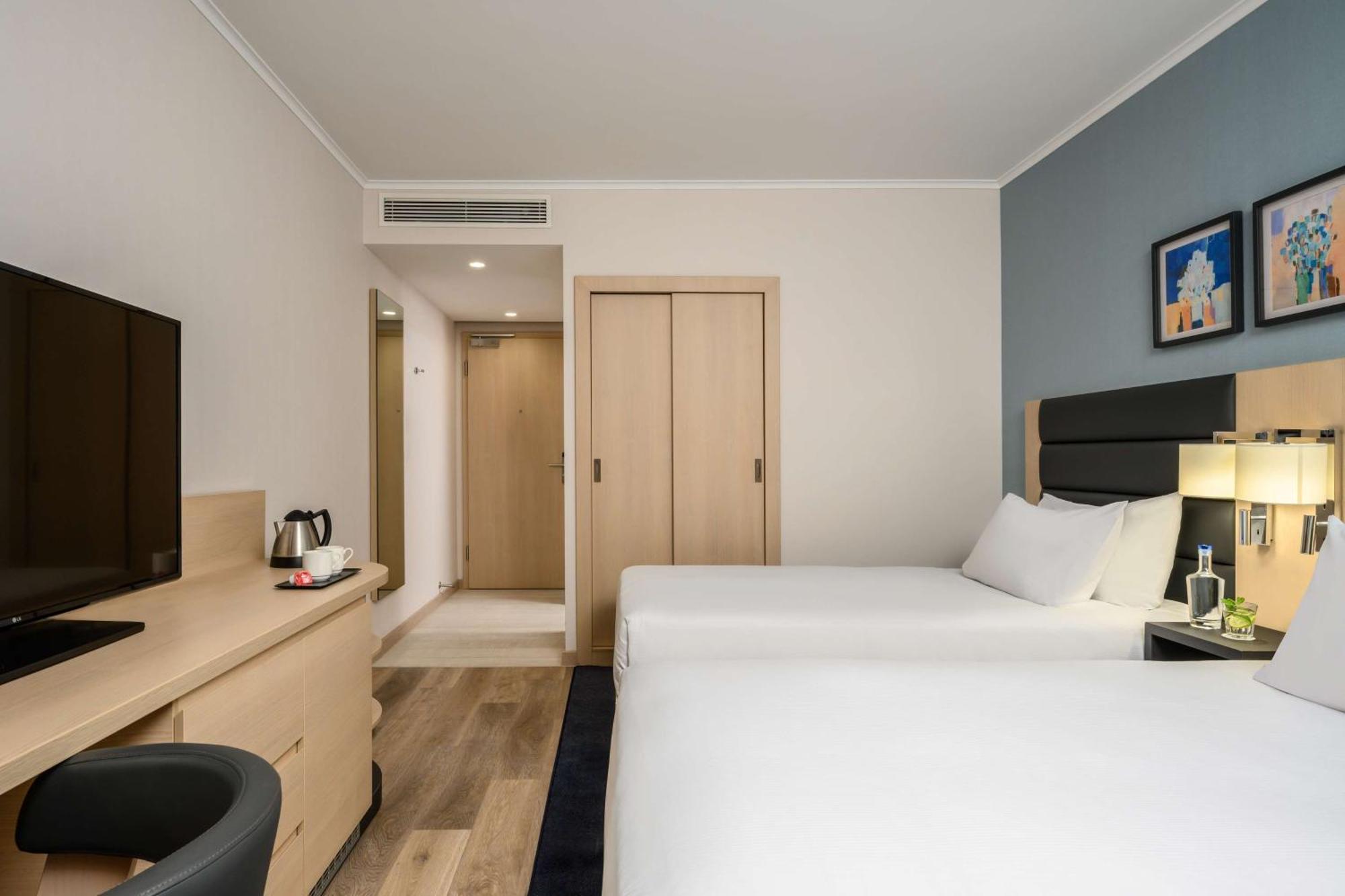 Hilton Garden Inn Budapest City Centre Exterior foto